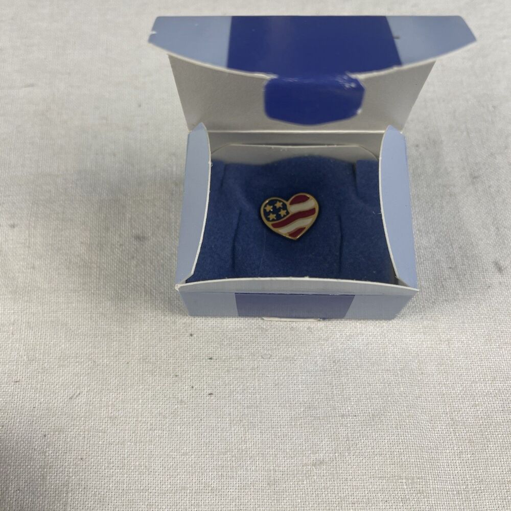2001 Avon American Flag Heart Made In USA Lapel Pin New In Box